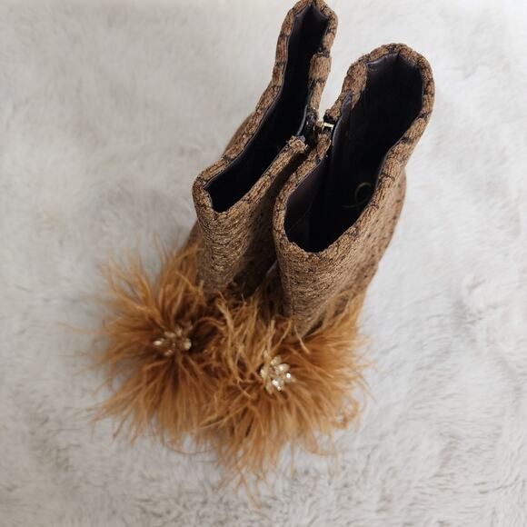 NEW Sam Edelman Brown Ency Feather Point Toe Heeled Ankle Bootie - Picture 7 of 13
